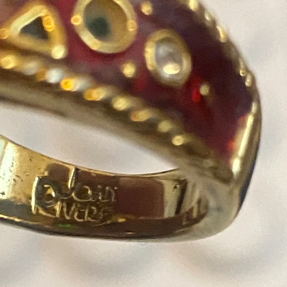 Vintage Joan Rivers Gold-Tone Green Stone & Red Enamel Ring size 9 - Picture 2 of 8